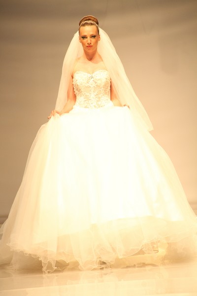Adiba Al Mahboub Fashion Show 